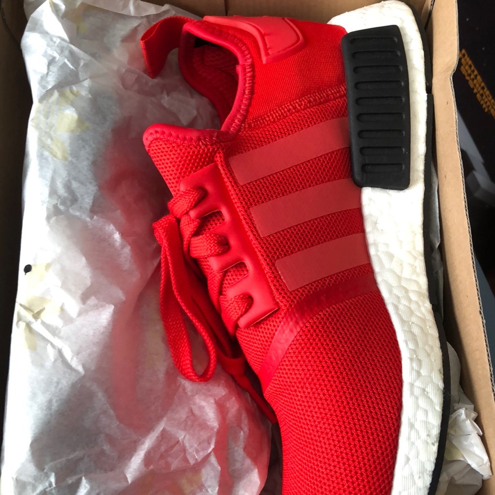 NMD R1